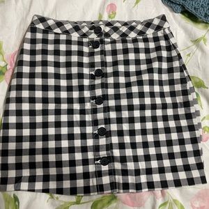 Divided Checkered skirt size 6